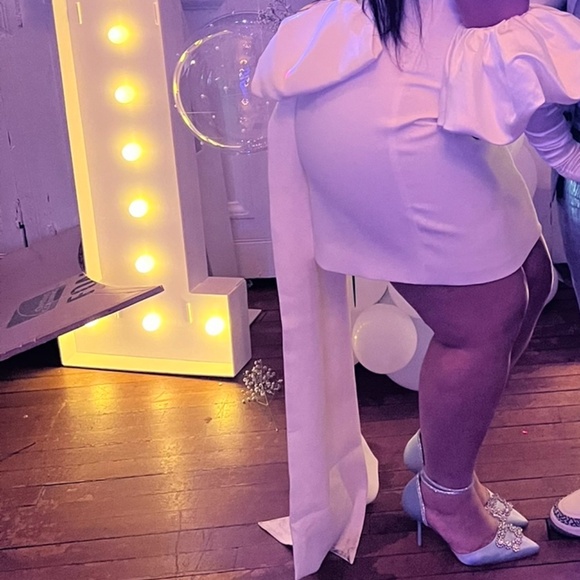 MESHKI Meredith Strapless Bow Mini Dress - Picture 2 of 6